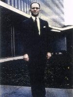 22.-Enrique-Shaw-550x1024